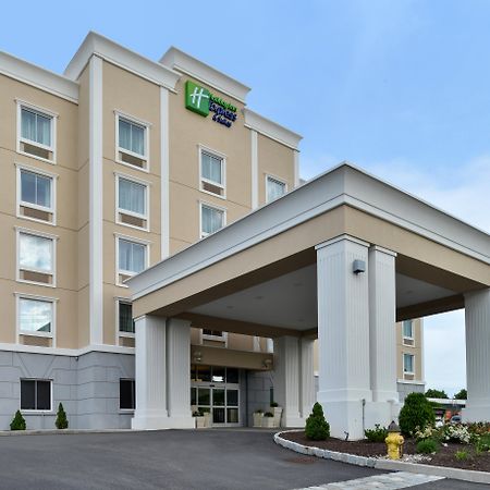 Holiday Inn Express & Suites Peekskill-Lower Hudson Valley By Ihg Exterior foto