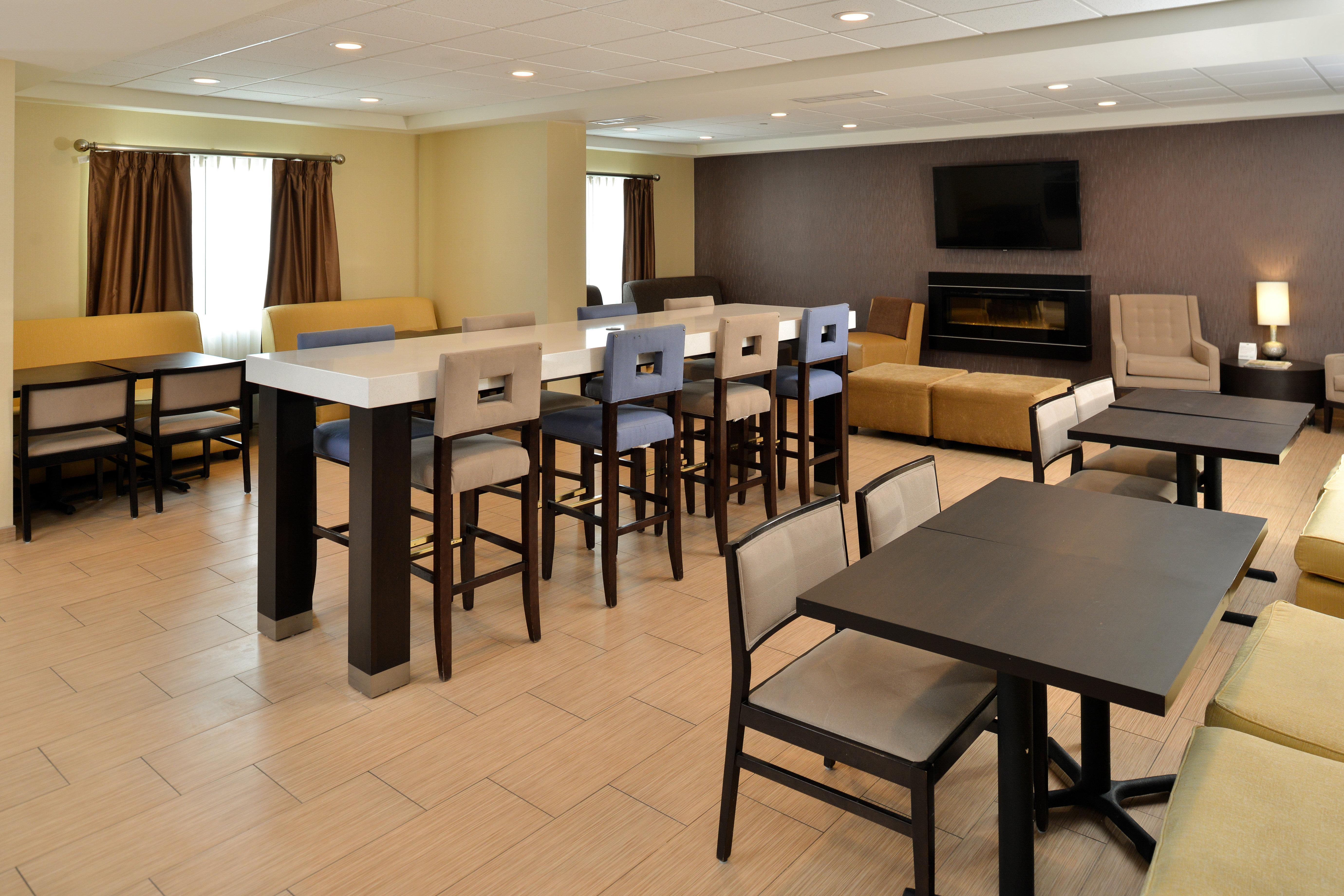 Holiday Inn Express & Suites Peekskill-Lower Hudson Valley By Ihg Exterior foto