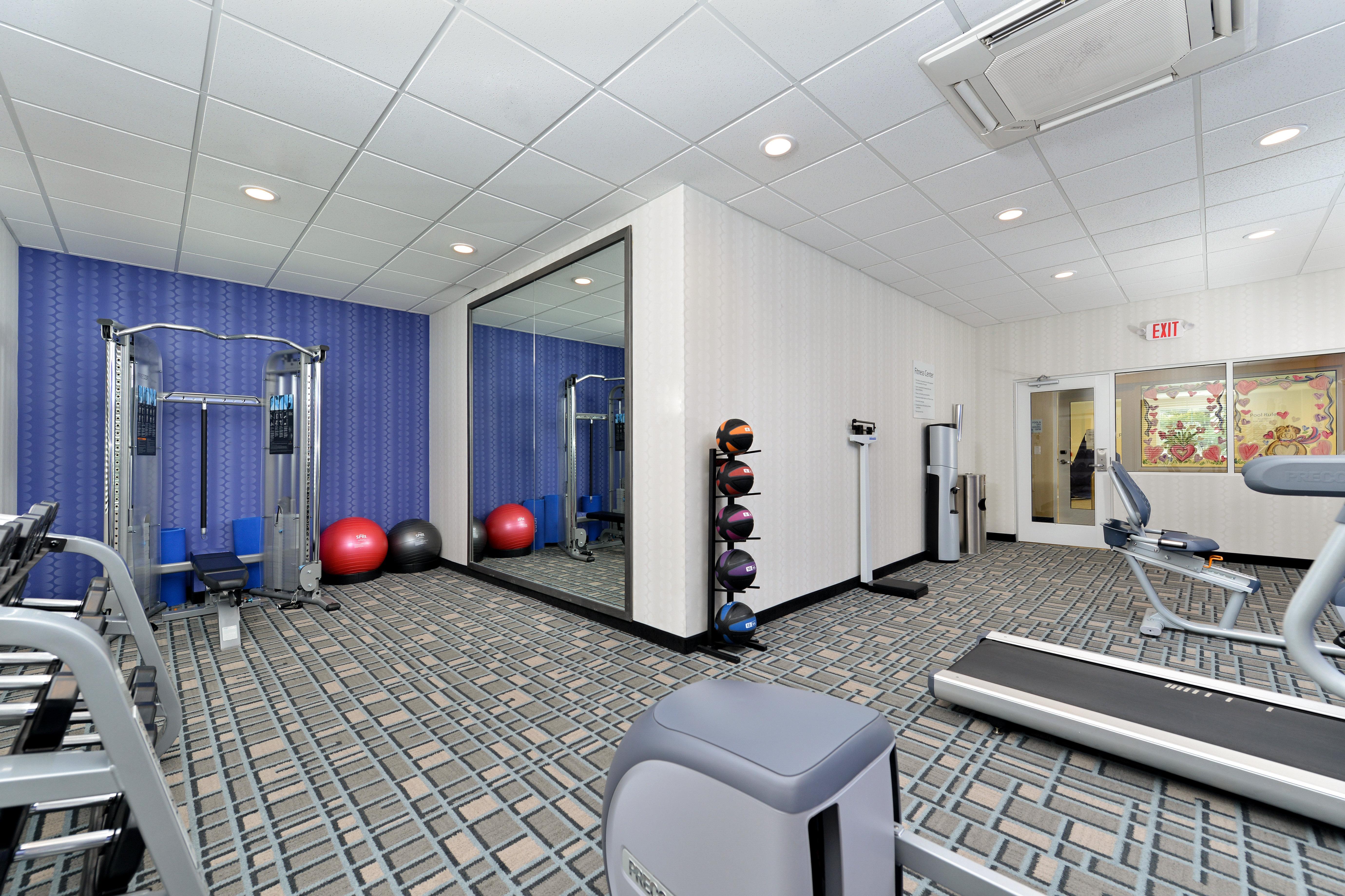 Holiday Inn Express & Suites Peekskill-Lower Hudson Valley By Ihg Exterior foto